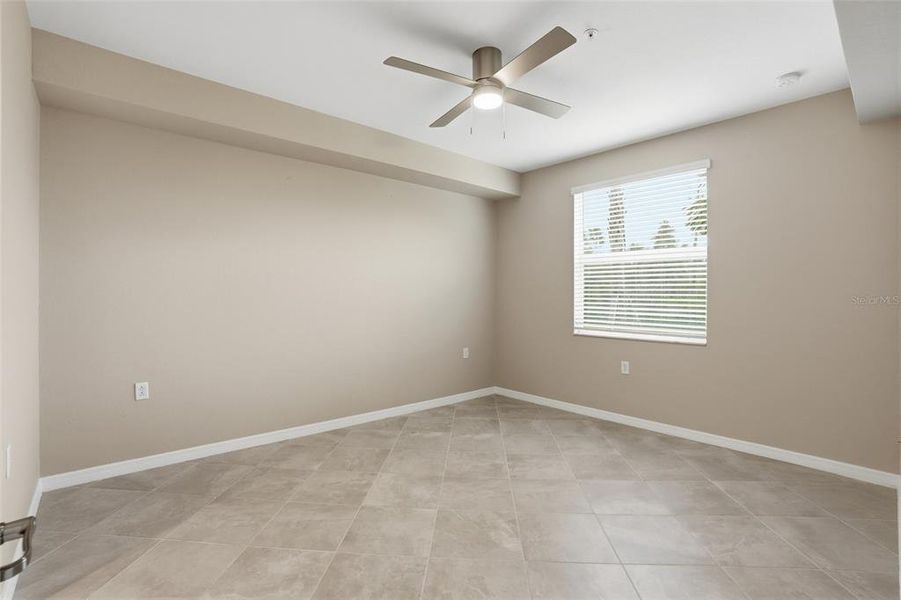 Spacious, unfurnished interior of a new home in , Punta Gorda (Image 25).