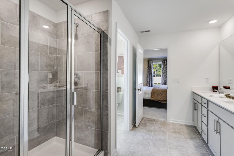 SUN_CaitlinCrossing_Pic_86FishingPier-23