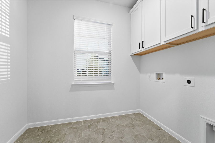 Spacious, unfurnished interior of a new home in Green Meadows, Celina (Image 41). Spacious, unfurnished interior of a new home in Green Meadows, Celina (Image 41).