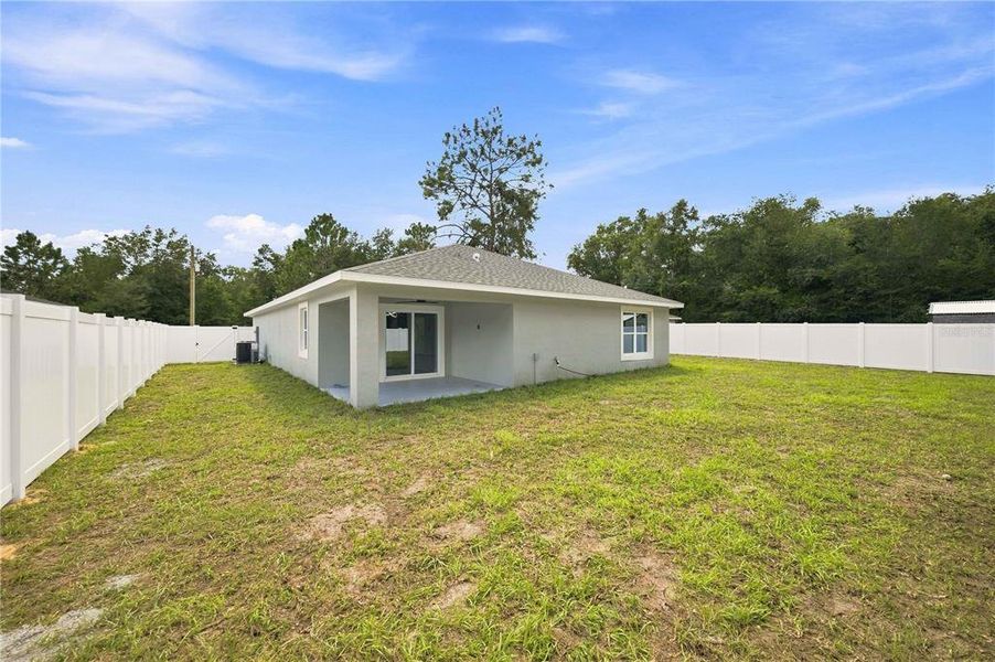 Exterior details and patio area of a home in , Ocala (Image 17).