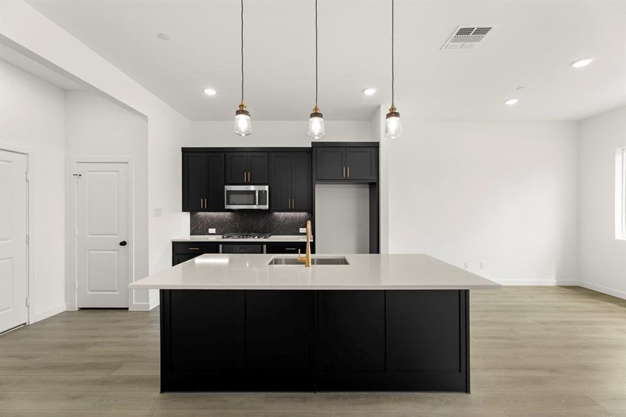 09. 847 Perdenales - Kitchen