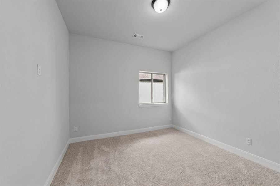 Spacious, unfurnished interior of a new home in South Pointe Manor Series, Mansfield (Image 19). Spacious, unfurnished interior of a new home in South Pointe Manor Series, Mansfield (Image 19).