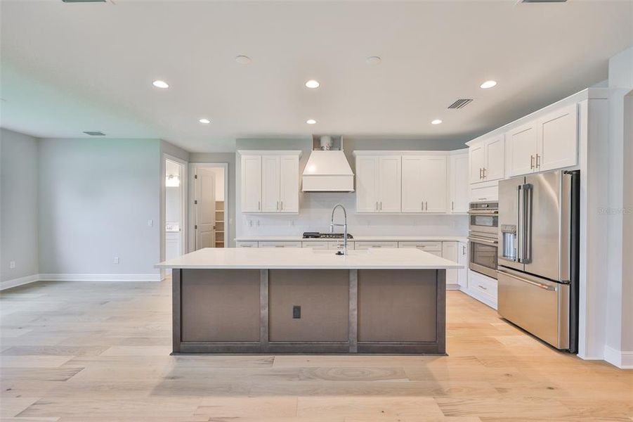 Image 52 of a home in .