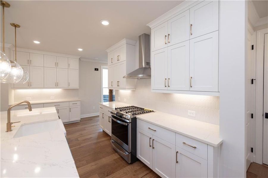 Furnished interior view inside a new home in Ward's Crossing Townhomes, Johns Creek (Image 3).