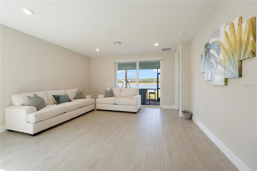 Furnished interior view inside a new home in , Punta Gorda (Image 32). Furnished interior view inside a new home in , Punta Gorda (Image 32).