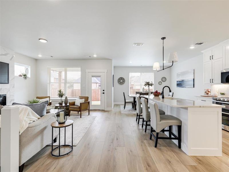 Furnished interior view inside a new home in , Sherman (Image 15).
