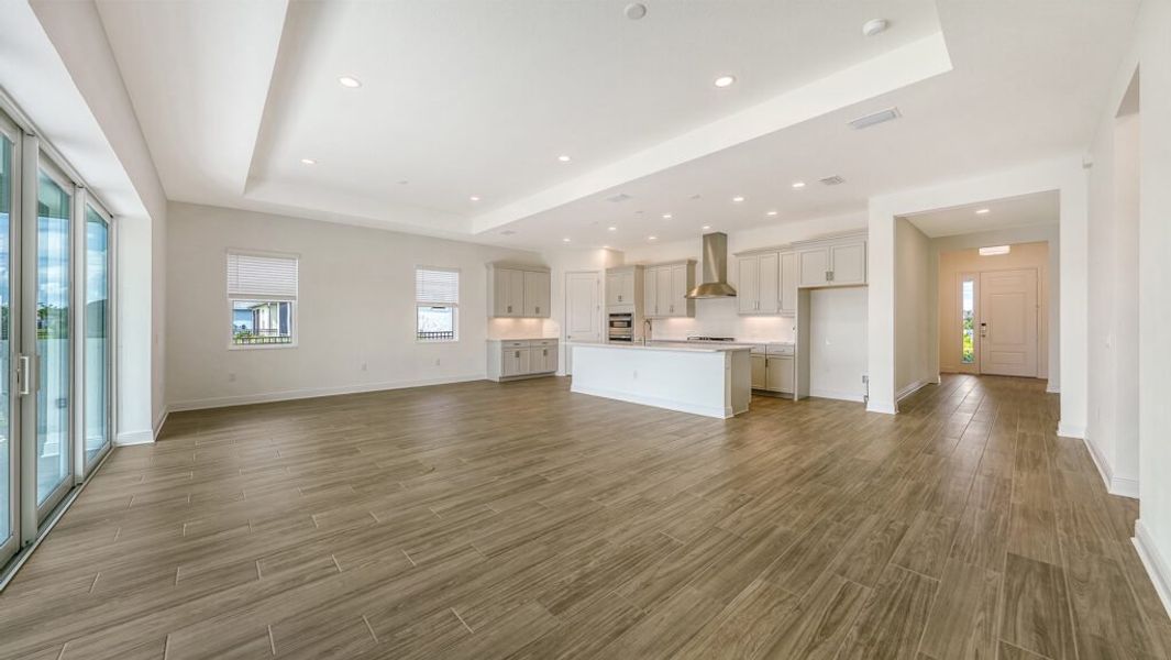 Spacious, unfurnished interior of a new home in Canoe Creek, Parrish (Image 13).