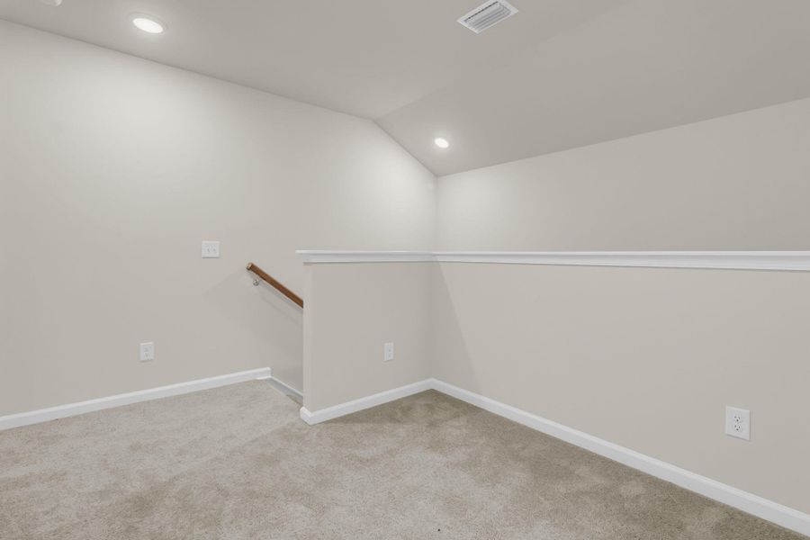 Spacious, unfurnished interior of a new home in Hammock Walk at Nexton, Summerville (Image 23).