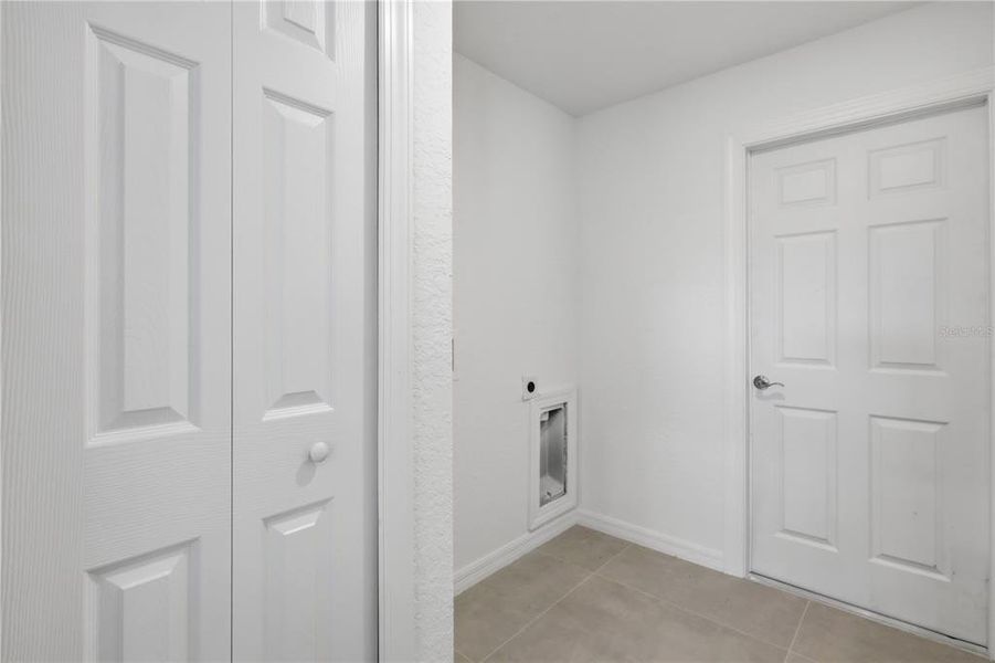 Spacious, unfurnished interior of a new home in , Ocklawaha (Image 38). Spacious, unfurnished interior of a new home in , Ocklawaha (Image 38).