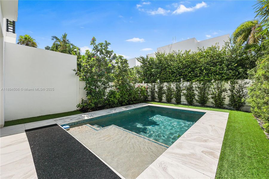 Image 35 of a home in . Image 35 of a home in .