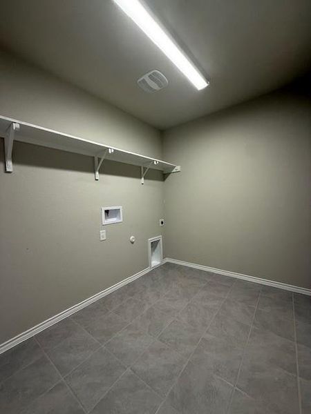 Spacious, unfurnished interior of a new home in Carillon, Manor (Image 4).