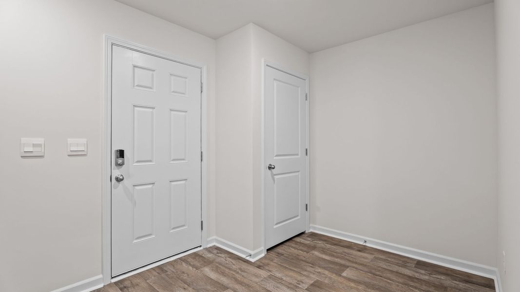 Spacious, unfurnished interior of a new home in Hobbs Farm, Ayden (Image 11).