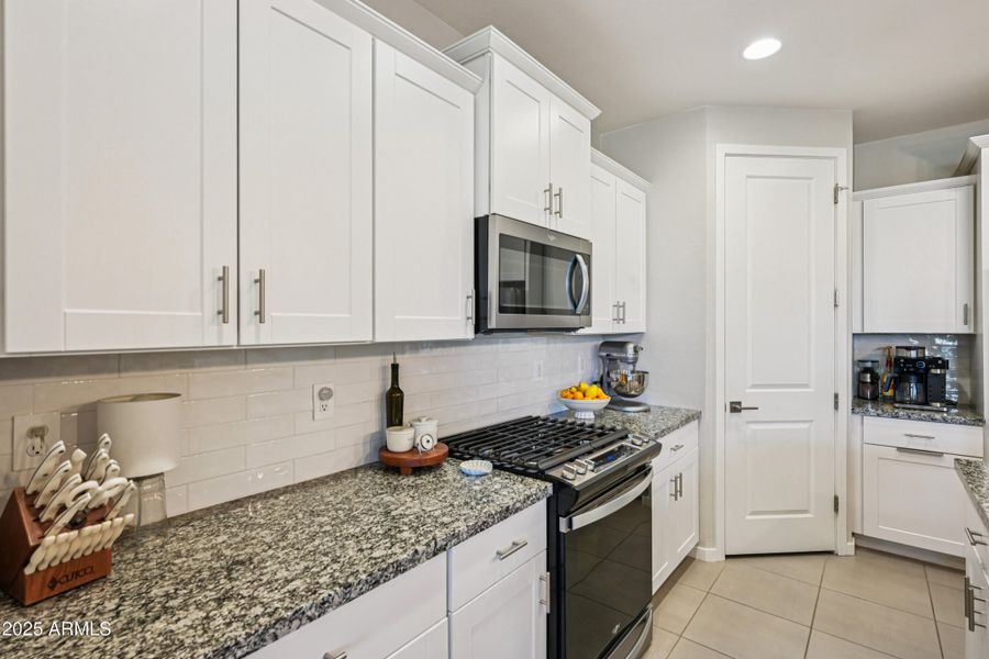 9-print-W Country Club Trl-S2511-015