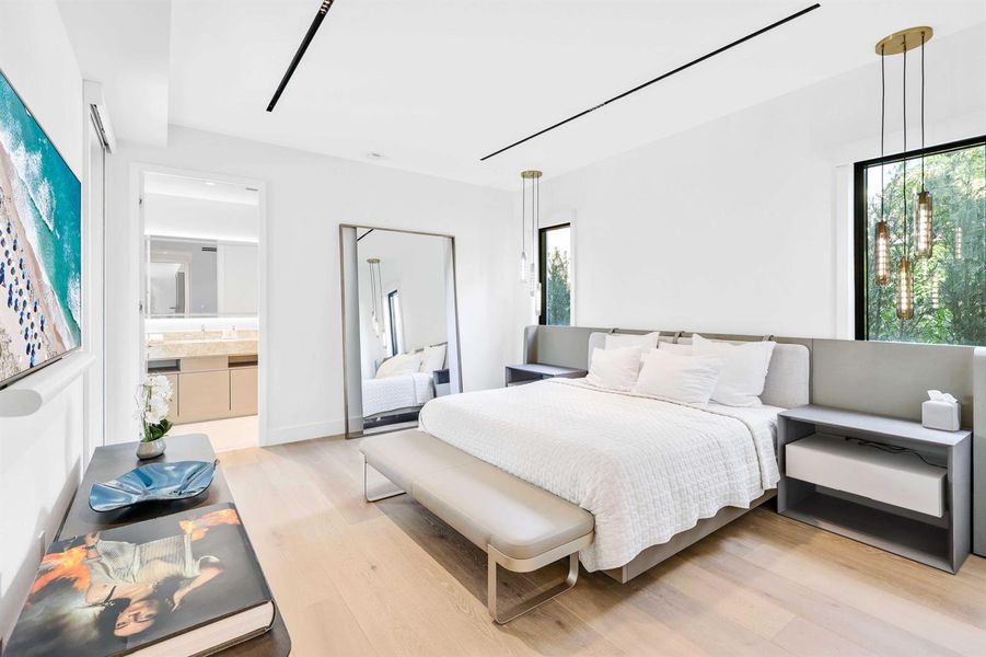 Guest Bedroom 1