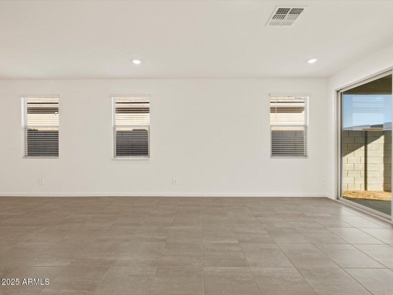 33-1W0A0773 33-1W0A0773