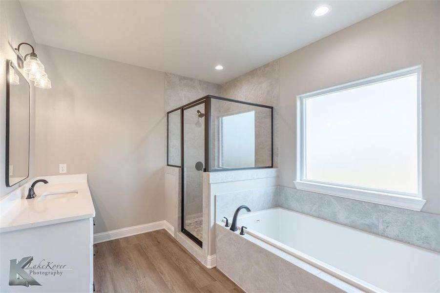 Furnished interior view inside a new home in , Abilene (Image 6).