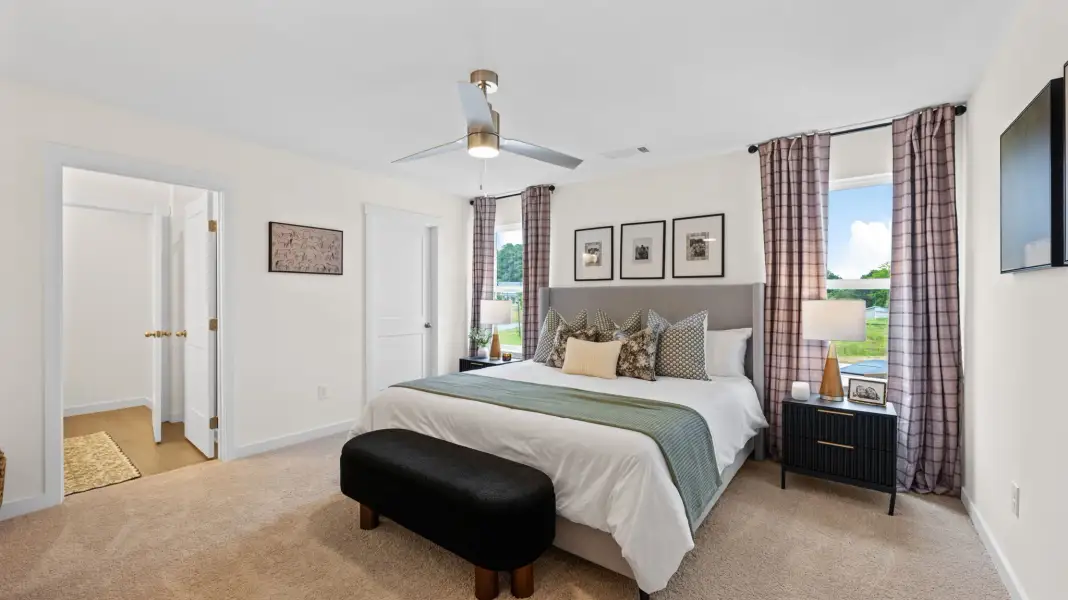 Representative furnished interior of a home built from the Tatum Townhome by D.R. Horton in Cherokee Overlook, Sevierville (Image 16).