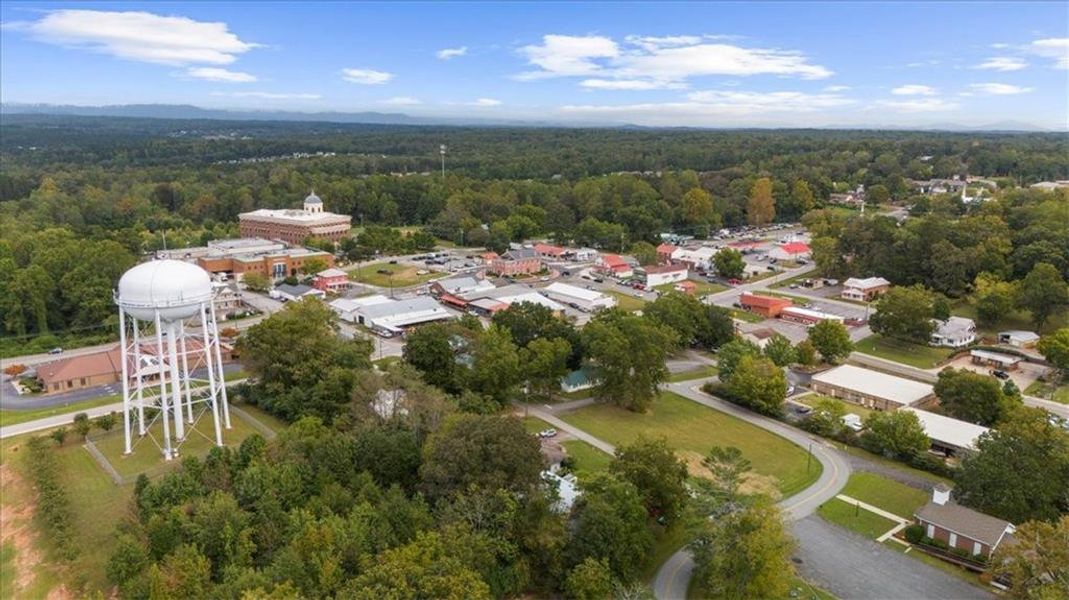 Image 41 of a home in .