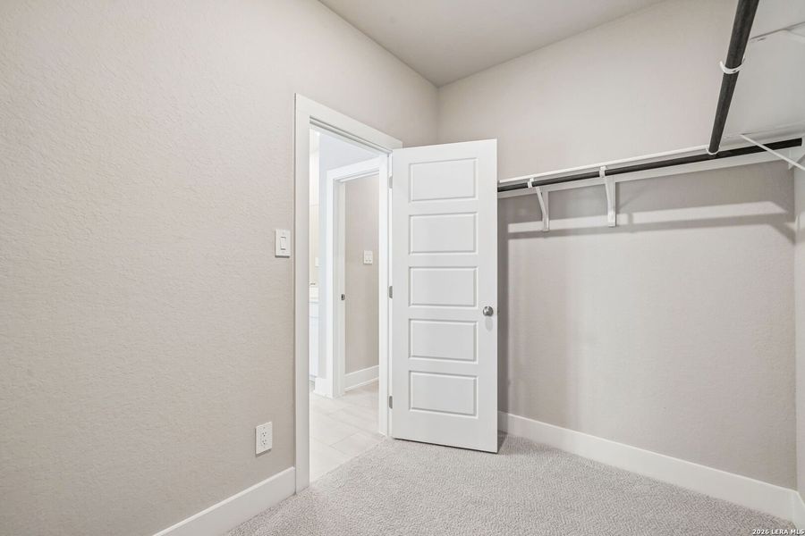 Spacious, unfurnished interior of a new home in Stetson Ridge, Marion (Image 35).