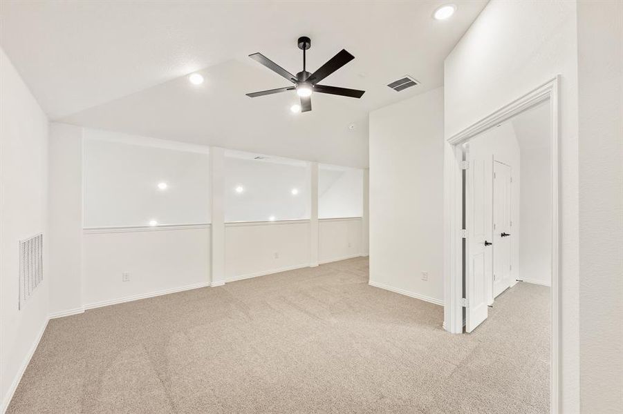 Spacious, unfurnished interior of a new home in Waterscape, Royse City (Image 27). Spacious, unfurnished interior of a new home in Waterscape, Royse City (Image 27).