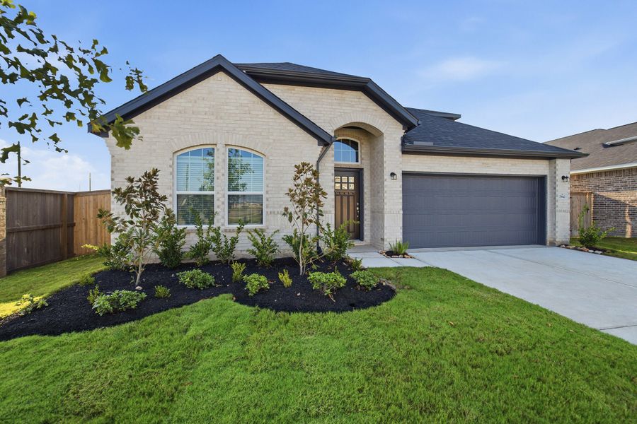 Front exterior of a new home in Ashland, Richwood, TX, highlighting curb appeal (Image 28).