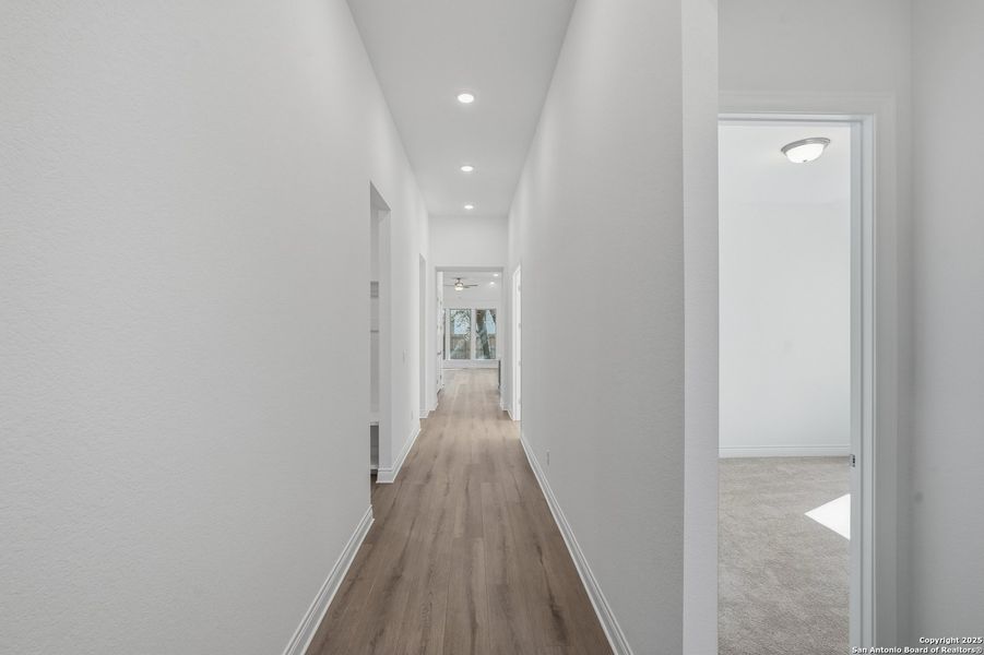 Spacious, unfurnished interior of a new home in Bison Ridge, San Antonio (Image 26). Spacious, unfurnished interior of a new home in Bison Ridge, San Antonio (Image 26).