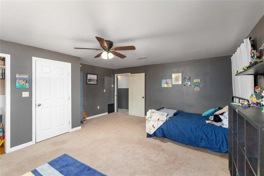 Furnished interior view inside a new home in , Coleman (Image 21).