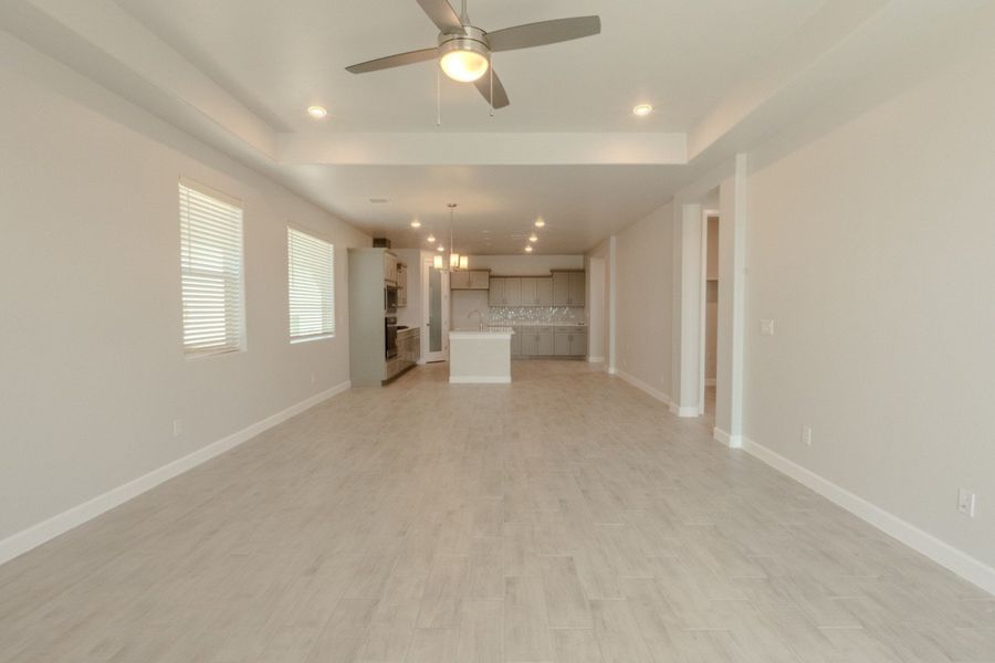 Spacious, unfurnished interior of a new home in Paseo Del Este, El Paso (Image 16).