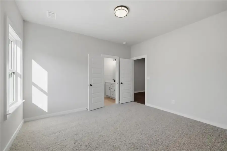 Spacious, unfurnished interior of a new home in , Gainesville (Image 47). Spacious, unfurnished interior of a new home in , Gainesville (Image 47).