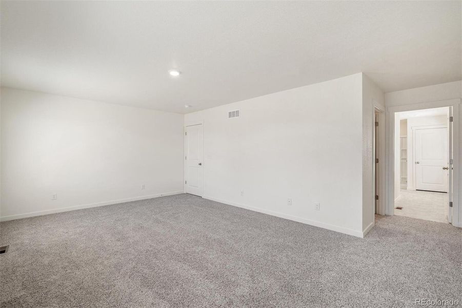Spacious, unfurnished interior of a new home in Spring Valley Ranch, Elizabeth (Image 22).