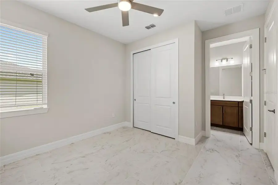 Spacious, unfurnished interior of a new home in , Mount Dora (Image 34).