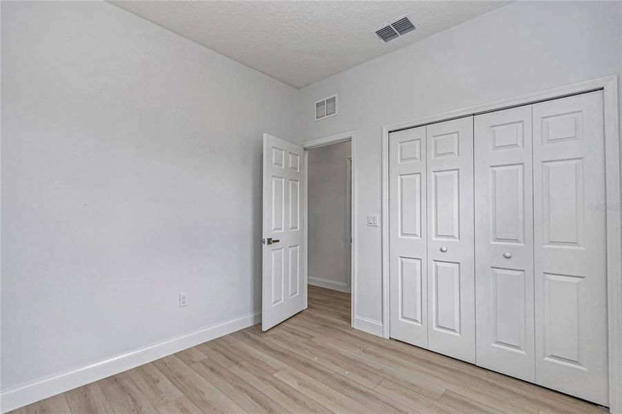 Spacious, unfurnished interior of a new home in , Ocala (Image 34).