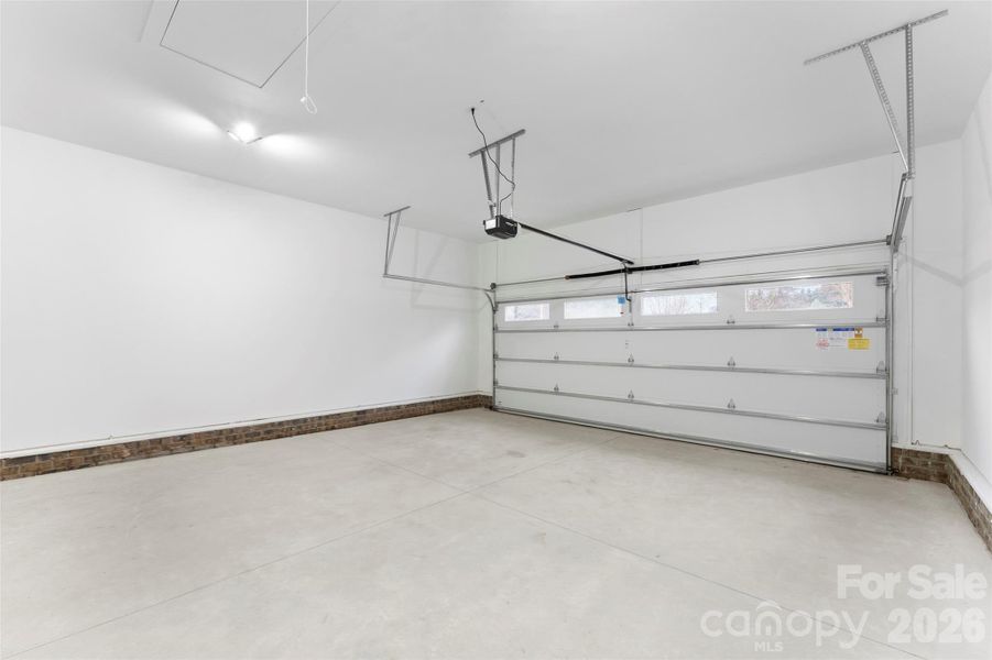 Spacious, unfurnished interior of a new home in , Bessemer City (Image 30).