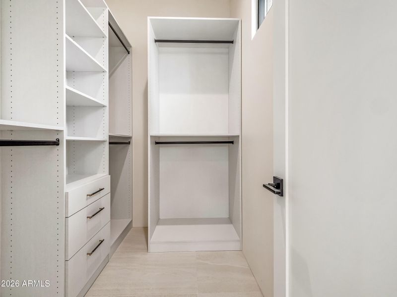 148_p2400619 148_p2400619