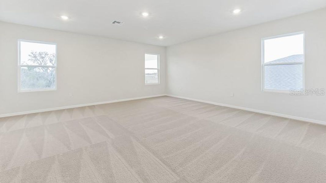 Spacious, unfurnished interior of a new home in Legacy Preserve, Parrish (Image 18).
