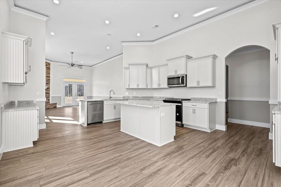 Image 35 representing the Caterina Elite by Enchanted Homes in Tubbs Mountain Estates, Travelers Rest, SC.