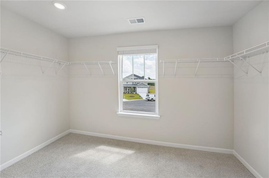 Spacious, unfurnished interior of a new home in Northwoods at Mirror Lake, Villa Rica (Image 49).