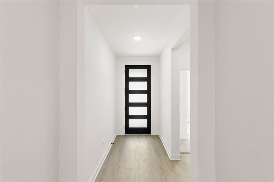 816 Alderwood-Entry-1