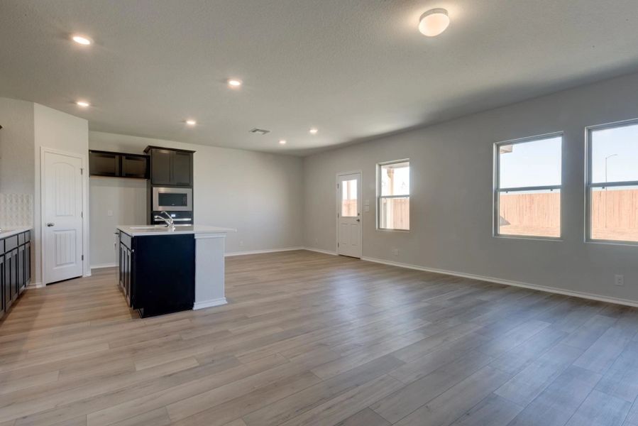 Representative unfurnished interior of a home built from the Dunlap by Ashton Woods in Meadows at Hennersby Hollow 40's, San Antonio (Image 13).