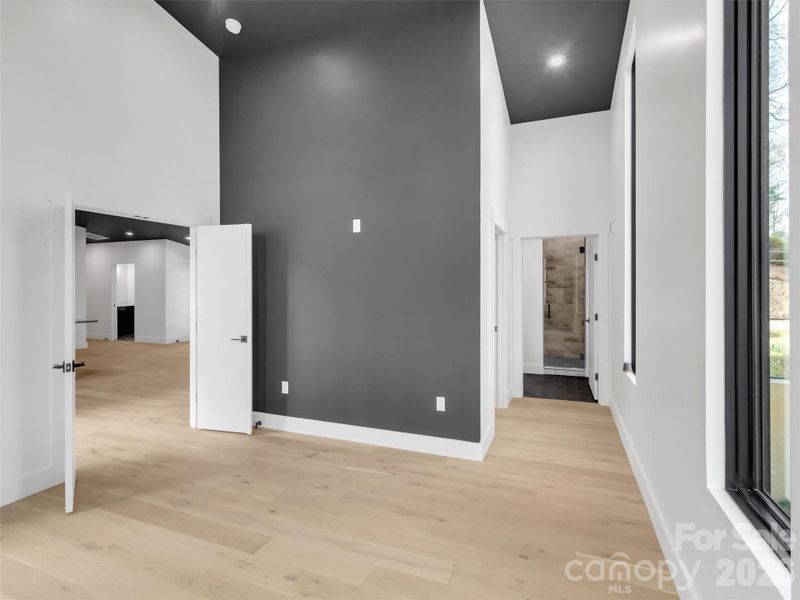 Spacious, unfurnished interior of a new home in , Clyde (Image 23).