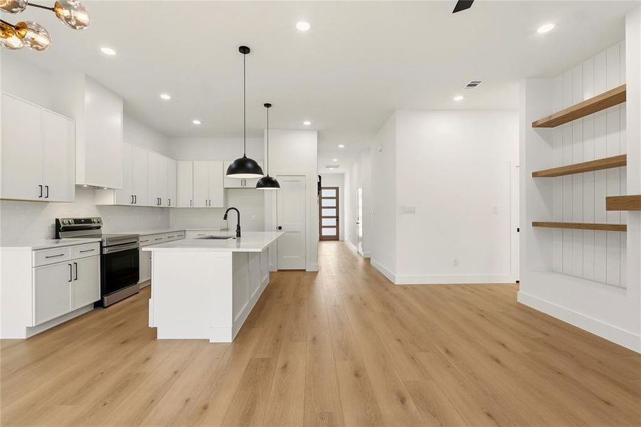 Furnished interior view inside a new home in , Dallas (Image 9). Furnished interior view inside a new home in , Dallas (Image 9).