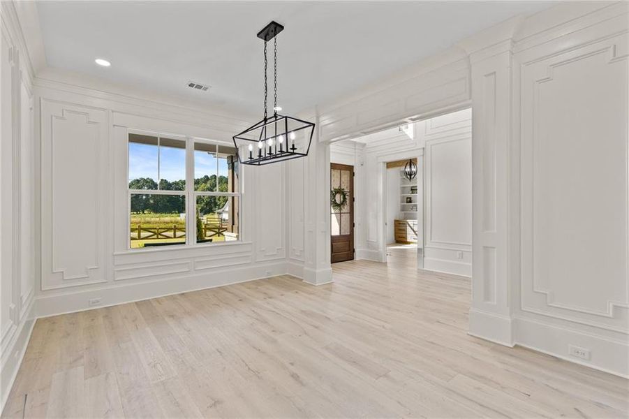 Image 87 of a home in .