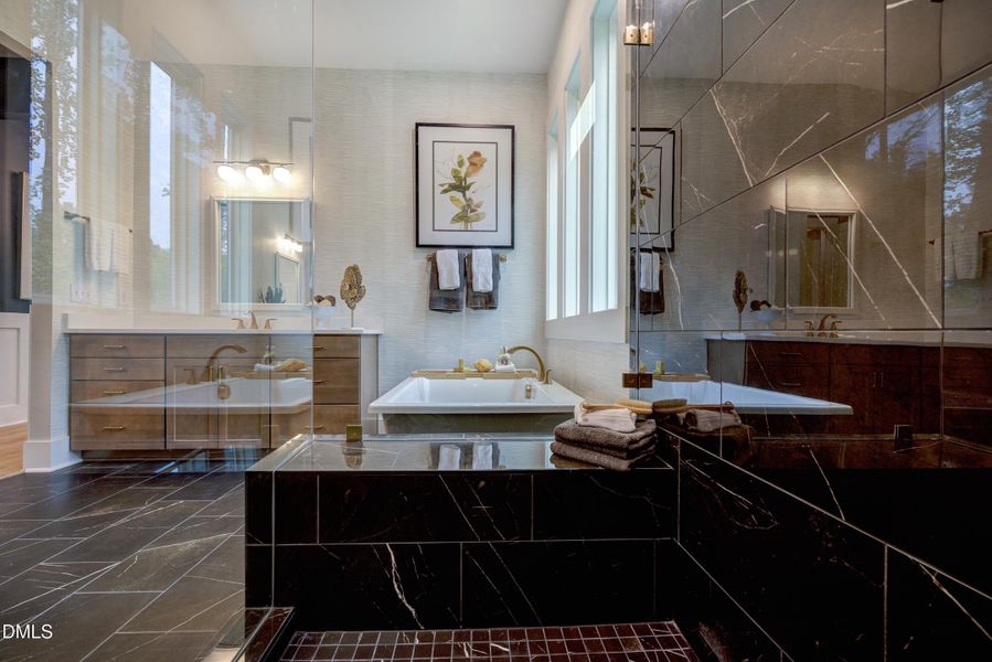 CRBT-0099-00_Ballentine E_Primary Suite