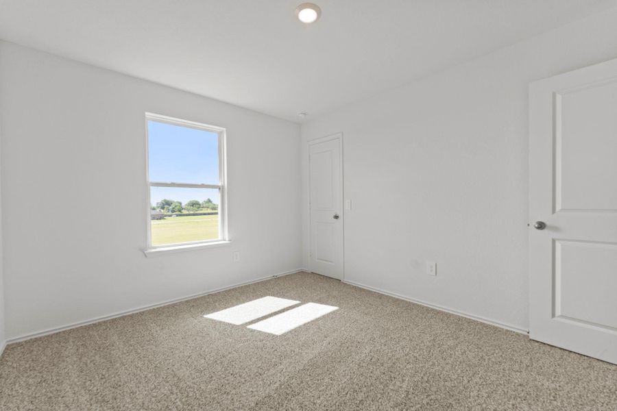Spacious, unfurnished interior of a new home in Palomino, Manor (Image 19).