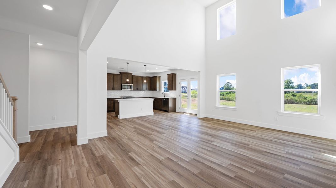 Representative unfurnished interior of a home built from the Lynnbrook by D.R. Horton in Harbor Crest, Ooltewah (Image 18).