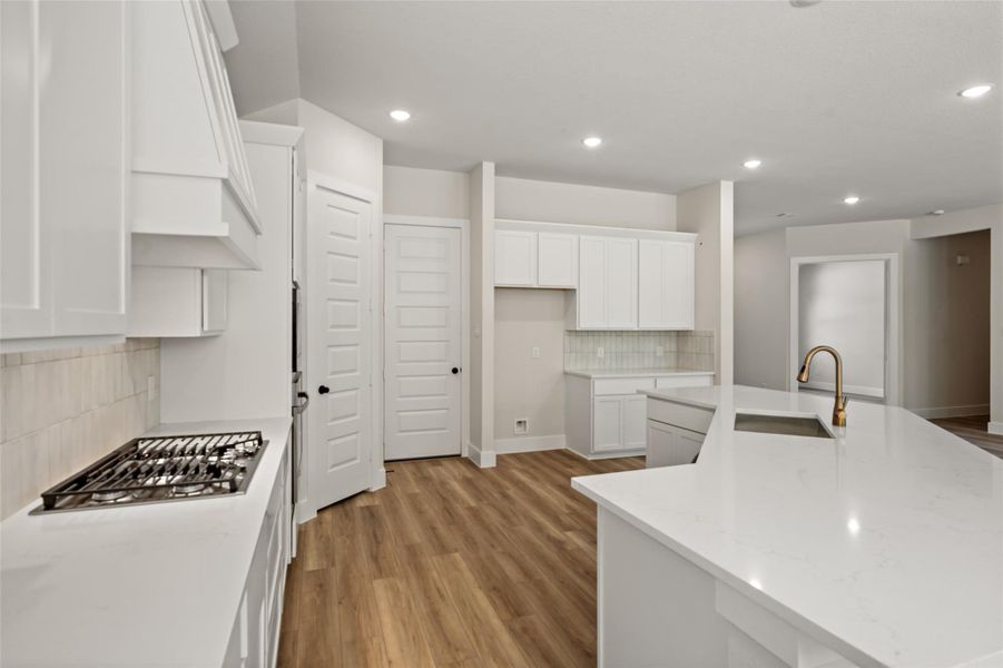 Furnished interior view inside a new home in Deer Pines, Conroe (Image 7).