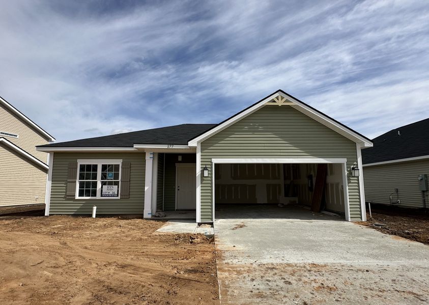 Image 4 of a home in Grand Reserve.