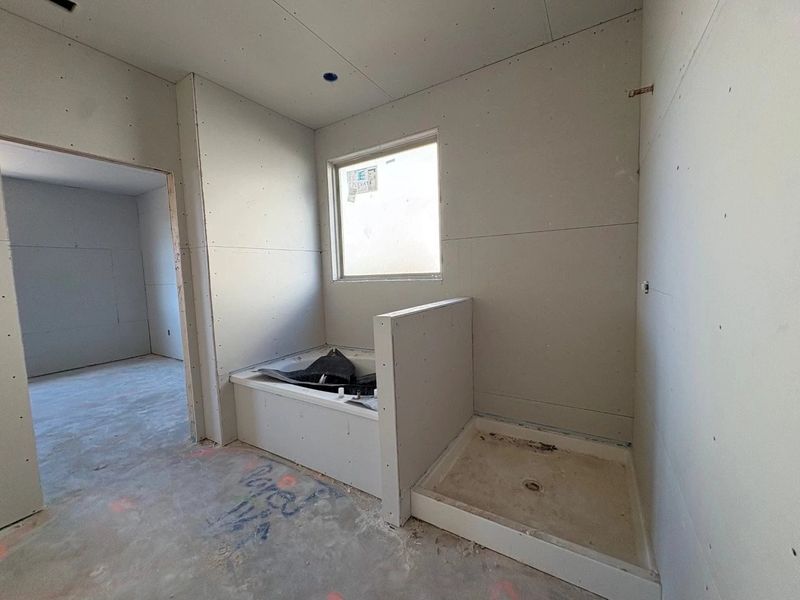 In-progress construction of a new home in Rolling Glen, Hutto, TX (Image 21).