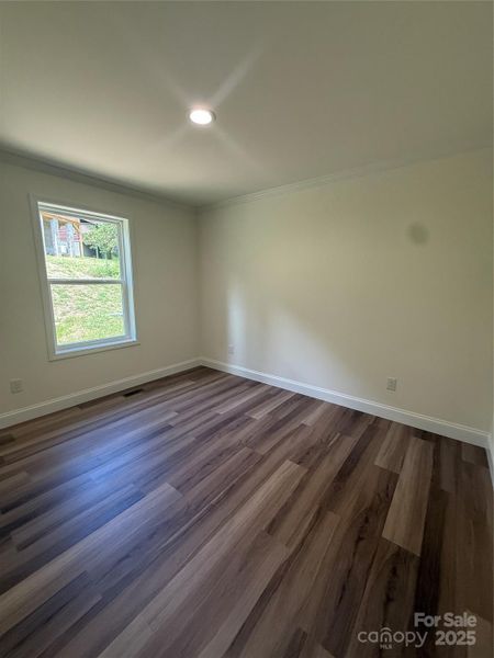 Spacious, unfurnished interior of a new home in , Hendersonville (Image 20).