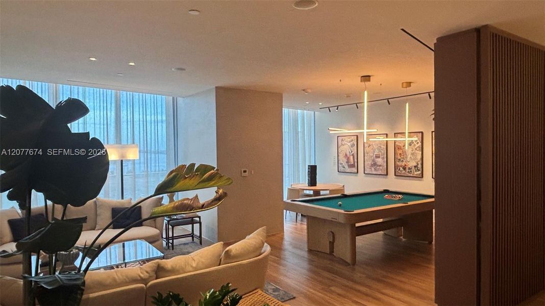 Game Room – Billiards & Lounge Game Room – Billiards & Lounge